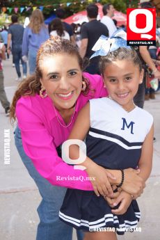 Ivonne González y Emilia Obregón