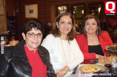 Martha Márquez, María Luisa Valencia y Patricia Cervantes