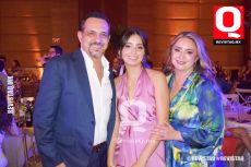 Benjamin Reyes, Isabela Reyes y Blanca Sánchez
