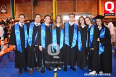 A   Foto, foto para revista Q