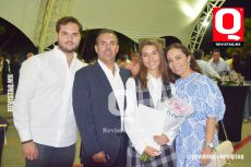 Emilio Muñoz, Osbaldo Muñóz, Regina Muñoz y Laura Vázquez