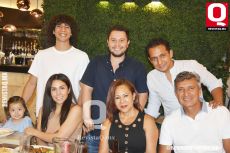 Jonathan Núñez, Jairo Núñez, Josué Núñez, Luisa Cabrera, Julia Núñez, Julia Araujo y José Guadalupe Núñez