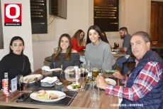 Karina Pérez, María José Loza, Valentina Loza y Gerardo Loza