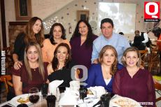 Alejandra Gutiérrez,  Araceli Gutiérrez,  Bere Romero, Luis Andrade, Sandy Paz, Vicki Heredia, Rous Chión y Luz Adriana Diaz