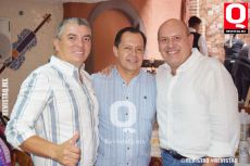 Israel Hernández,  Carlos Cobián y Pepe Varela
