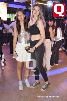 Valentina Flores y  Camila Tiselj