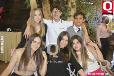 A Paulina Arámbula, Dilan Muñoz y Rodrigo Ledezma, Karol Arámbula, Gabriela Arámbula y Roxana Arámbula