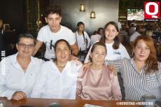 Alejandro Hernández, Zoe Hernández, Alejandro Hernández, Caro Orozco, Carmen Balderas y Rosa Orozco