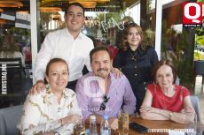Carlos Vallarin, Daniela Vallarin, Lourdes Velázquez, Carlos Velázquez y María Molina