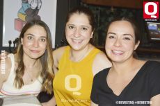 Raquel Lira, Cristina Benítez y Genoveva Villanueva