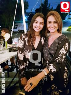 Palmira Chávez e hija