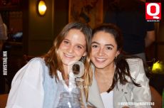A  Isabella Arroyo y Viridiana Centeno
