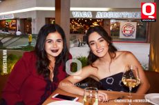 Sinem Temirer y Daniela Sánchez