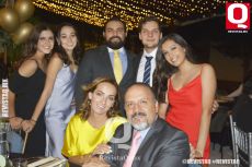 A  Cecilia Sánchez, Marlene Márquez, Juanjo Sánchez, Eugenio Sánchez, María Delgado, Claudia García y Juan Manuel Sánchez