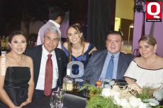 Elvia Iribe, Armando García, Andrea García, Betty Iribe y Ramiro Vallejo