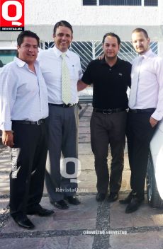 Librado Padilla en la foto con su primo Arturo López, Miguel Irastorza  y Fabian Plascencia Zavala