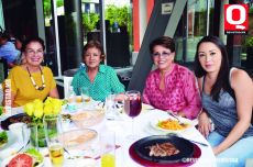 Cuca, Mari Chuy, Cinthia y Paquita Cornejo QEPD