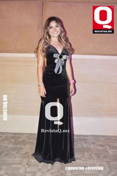 A    Mariangela Guzmán