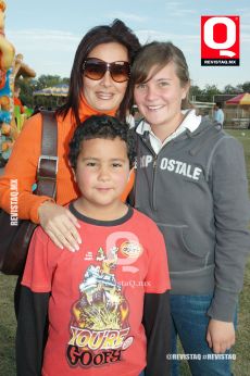 Gabriela López de Aguirre, Diego Aguirre y Chantal Aguirre