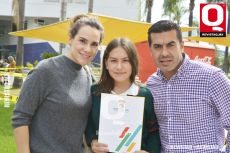 Sandra Villagómez, Valeria Romero y Alberto Romero