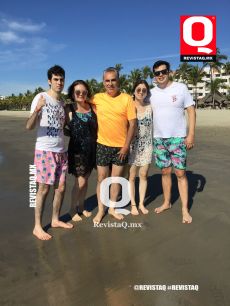 José Luis Castro, Magón Durán Pons, José Luis Castro, Luisa Castro y Armando Larrazabal