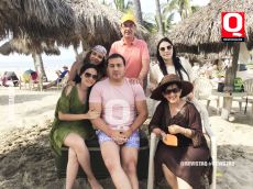 Scarlett Aranda, Javier Aranda, Lili Aranda, Ana Karen Aranda, Guillermo Padilla Collazo y Laura Quiroz