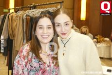 A    Vivían Zavala y Priscila Navarro