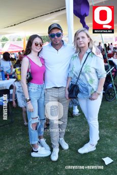 Daniela Ulibarri, Francisco Ulibarru y Edyta Kaczor