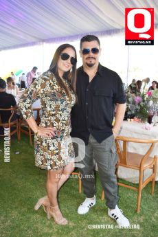 Ariadna Quiróz y Totoy Padilla