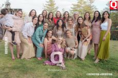 Irazú Ibargüengoitia y amigas