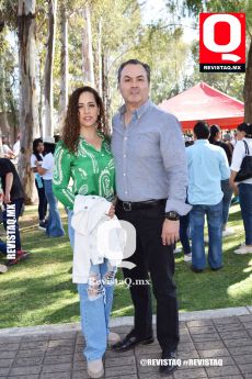 Zaribeth Assiego y Luis Castro