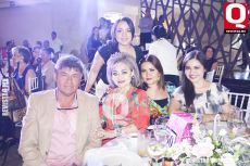 Martha Escoto con la familia Meave