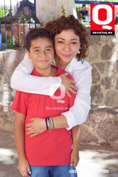 Luis Gerardo Sánchez Barrón y Natalia Barrón