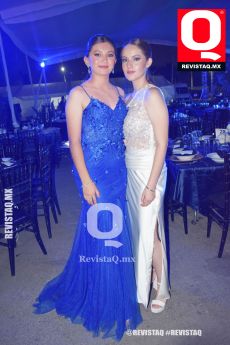 Valeria Samano y Karol Navarro