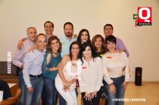 A   Aldo Ángel, Gaby Torres, Pilar Abascal, Mónica Lozano y amigos