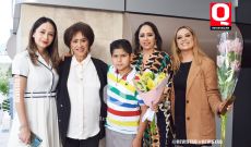 A  Estefania Castillo, Belinda Chávez,  Rodrigo Bueno, Ara Castillo y Mariana Castillo