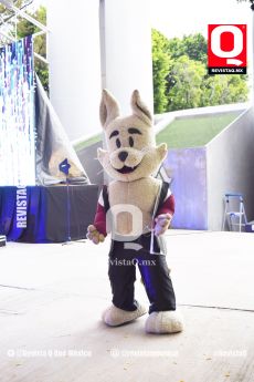 La  feliz mascota