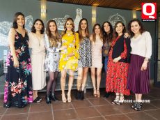 A    Irma Zermeño,Natalia González, Denisse Beckman, Neri Muñoz, Adriana Muñoz,Jessica Muñoz, Daniela Hurtado, Samara Arroyo y Mónica Gallardo