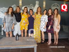 Annabele Martínez, Soreyn Salomón, Edith Lara, Caro Fis, Marina Iza y Jessica Muñoz