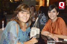 A    Oly Zermeño y Hanne González