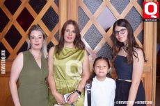 Aida González, Adriana González, Miranda Sánchez y Fernanda González