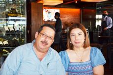 Alejandro Aceves y Luisa González