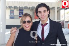 Margarita Zaragoza y Héctor Adrian
