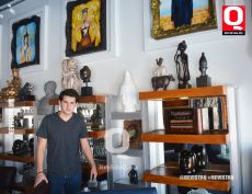 Novio de Victoria Loza , Goksu Temirer López.