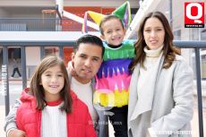 Regina Paz, Alberto Paz, Santiago Paz y Diana Ramírez