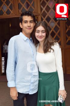 Andrés García y Sofía Jiménez