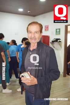 Dr. Carlos Molina