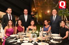 Alejandro Sánchez, Nacho Muñoz, Pepe Gallardo, Mary Carmen de Gallardo, Mónica Gallardo y familia