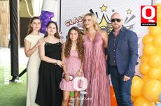 Natalia Alcalá, Sofia Alcalá, Ivette Alcalá, Laura Flores y Federico Alcalá