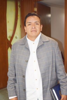 Luis Eugenio Vargas asesor jurídico hermandad HÑA HÑU Chichimeca